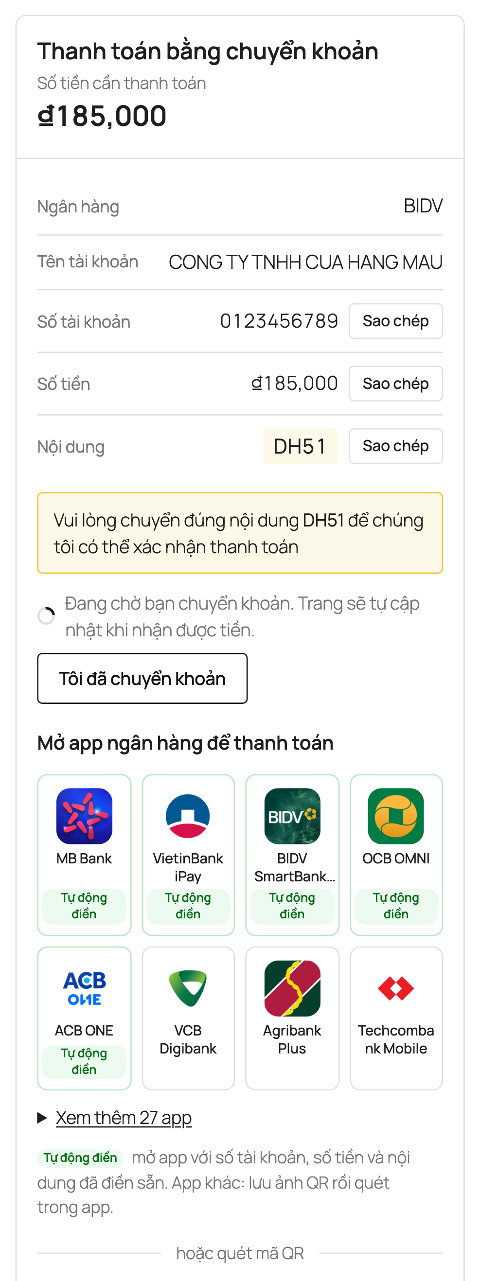 Trên điện thoại: thông tin chuyển khoản kèm nút sao chép và các nút "Mở app ngân hàng". App có tag "Tự động điền" mở ra với số tài khoản, số tiền, nội dung đã điền sẵn